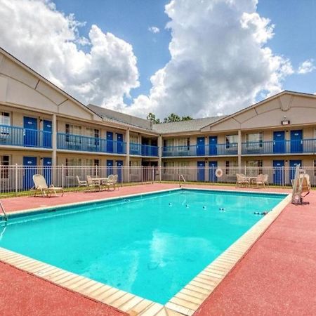 Oyo Hotel Baton Rouge Mid City Esterno foto