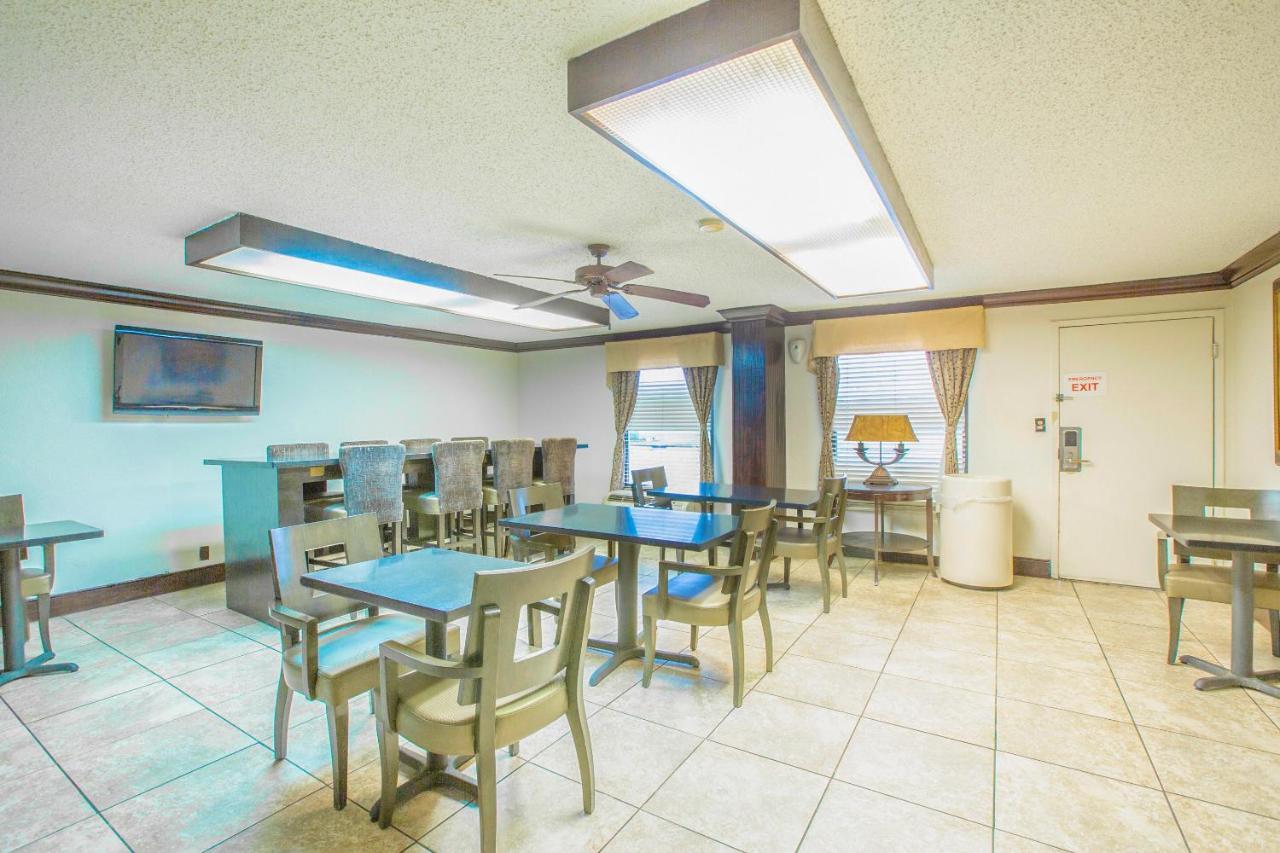 Oyo Hotel Baton Rouge Mid City Esterno foto