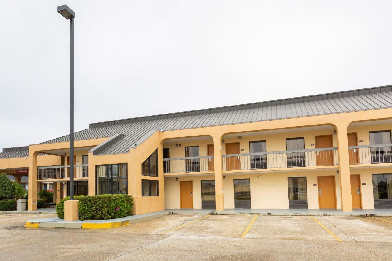Oyo Hotel Baton Rouge Mid City Esterno foto