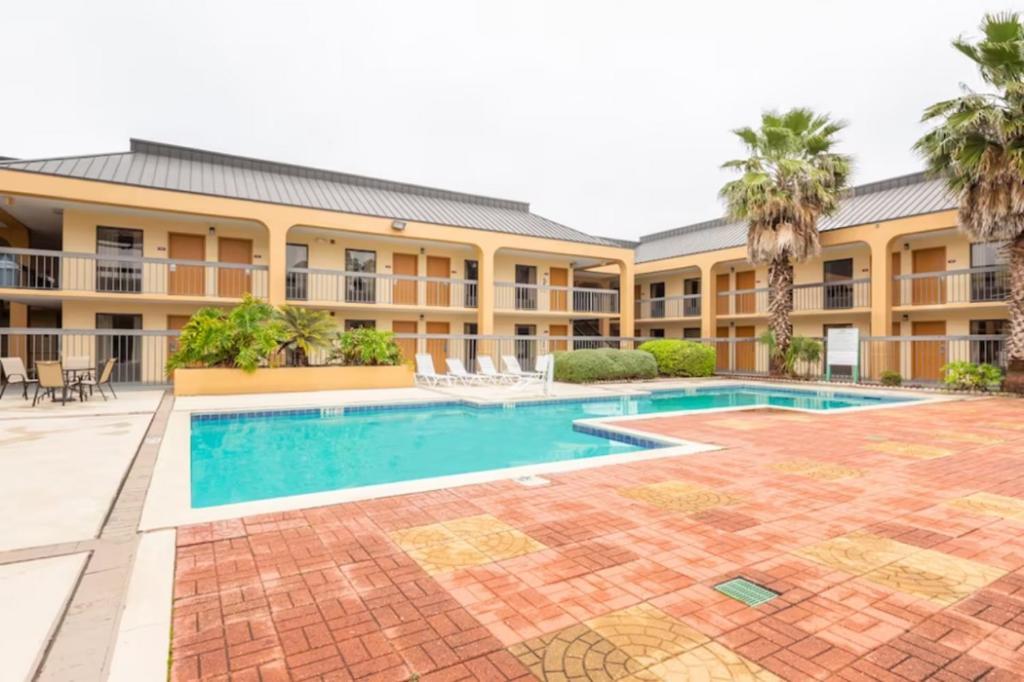 Oyo Hotel Baton Rouge Mid City Esterno foto