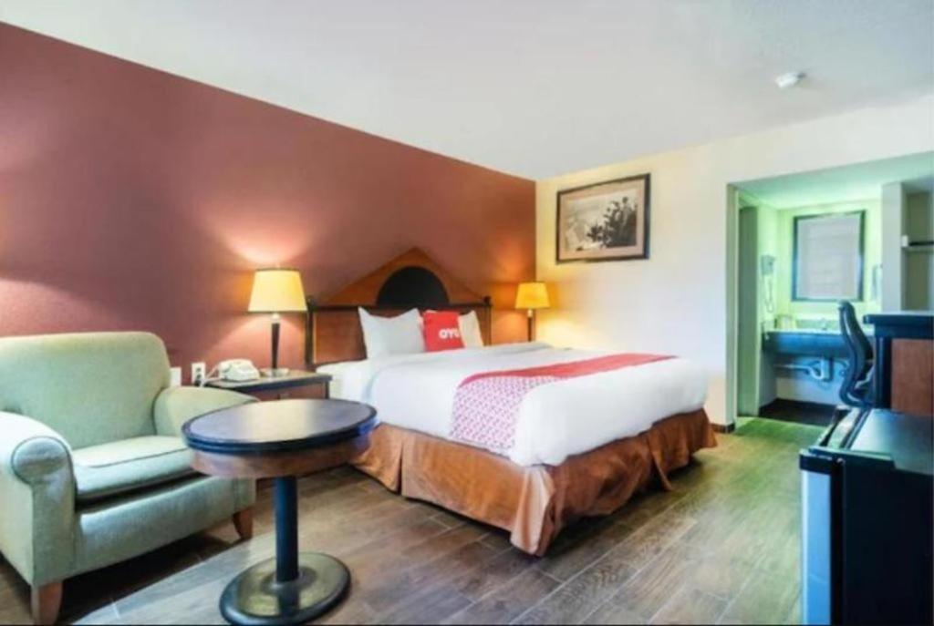 Oyo Hotel Baton Rouge Mid City Esterno foto