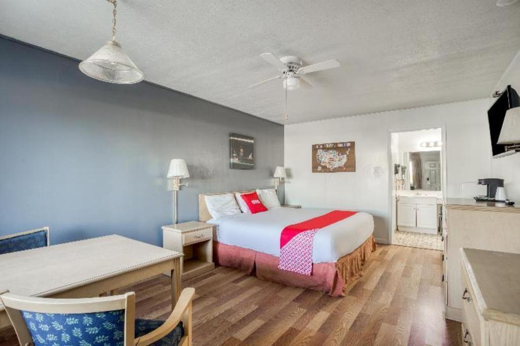 Oyo Hotel Baton Rouge Mid City Esterno foto