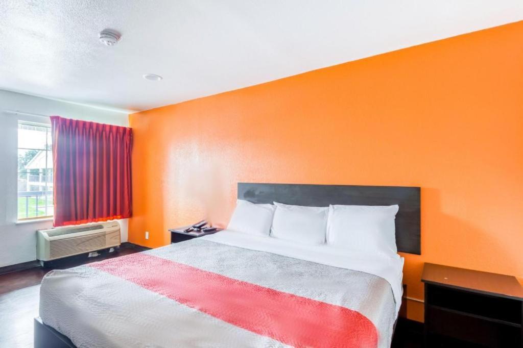 Oyo Hotel Baton Rouge Mid City Esterno foto